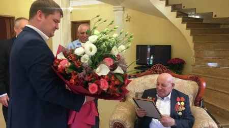 В Ереване поздравили со столетием ветерана, бравшего Берлин - «Новости»
