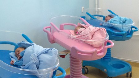 Россиянка из-за ошибки врачей родила чужого ребенка - «Новости»