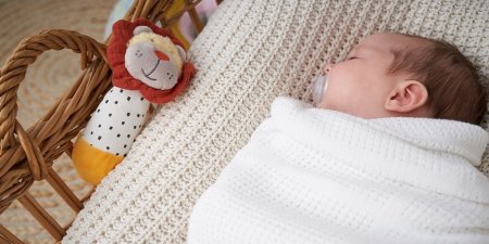 Как правильно укладывать новорожденного спать - «Ребенок»