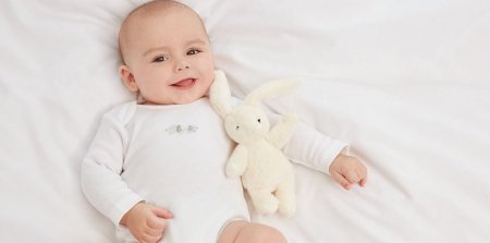 Первый месяц жизни новорожденного — <br>во что одевать малыша - «Ребенок»