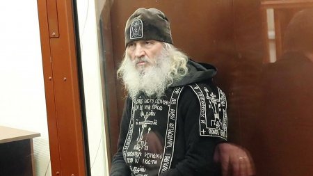 У свидетелей по делу бывшего схиигумена Сергия прошли обыски - «Мой папа знает»
