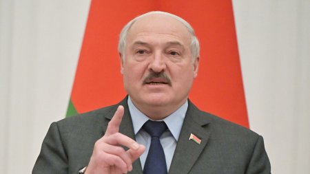 Лукашенко потребовал от СМИ не проиграть информационную войну - «Мой папа знает»