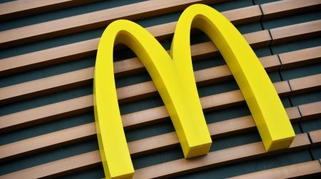 СМИ: британцы вынуждены искать убежище в McDonald's из-за подскочивших цен - «Мой папа знает»