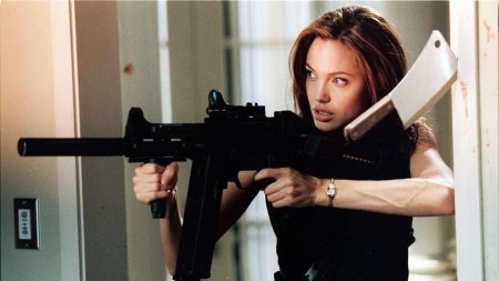 Анджелина Джоли обвинила Брэда Питта в насилии - «Мой папа знает»