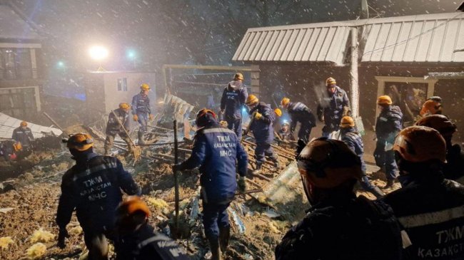 В результате схода грунта в Алма-Ате погиб человек - «Мой папа знает»