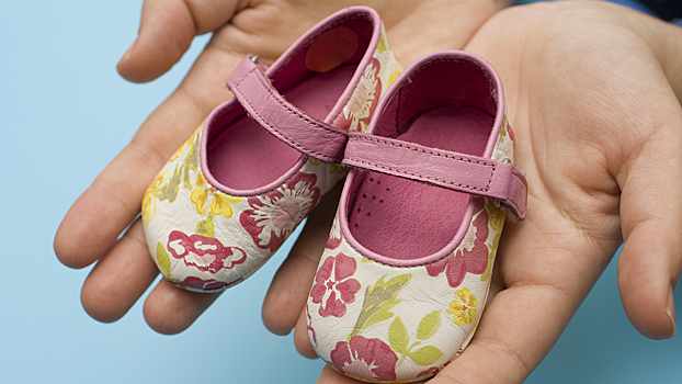 Как правильно выбрать размер обуви ребёнку до 3 лет: таблицы и рекомендации - «Малыши»